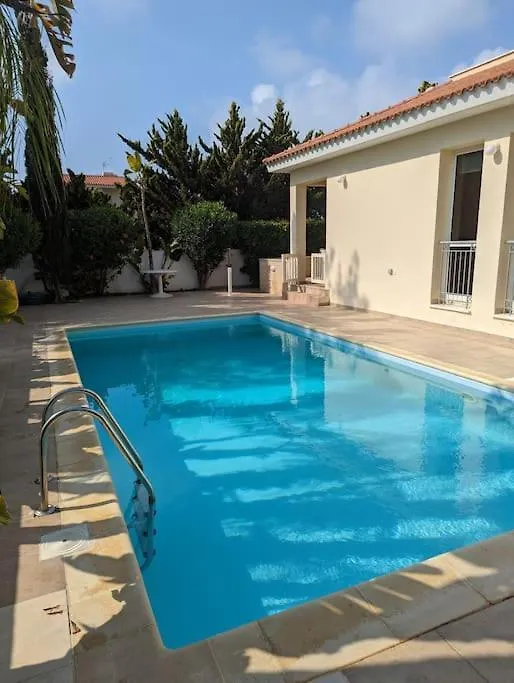 Villa With Private Pool In Pervolia, Larnaca