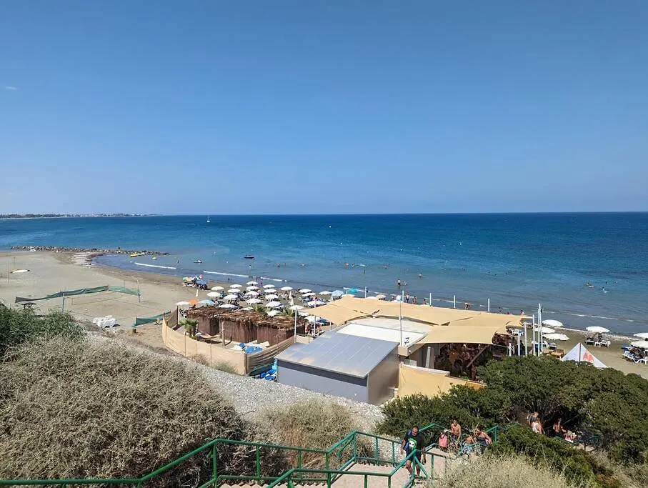 Villa With Private Pool In Pervolia, Larnaca